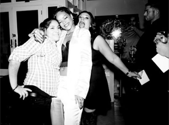 Tak na Sylwestra bawiła się Rihanna (FOTO) Tak na Sylwestra bawiła się Rihanna (FOTO)