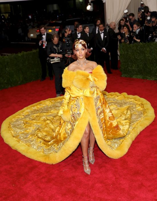 Rihanna poniżyła Ritę Orę! Rihanna poniżyła Ritę Orę!