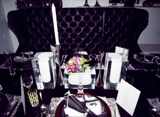 Tak na Sylwestra bawiła się Rihanna (FOTO) Tak na Sylwestra bawiła się Rihanna (FOTO)