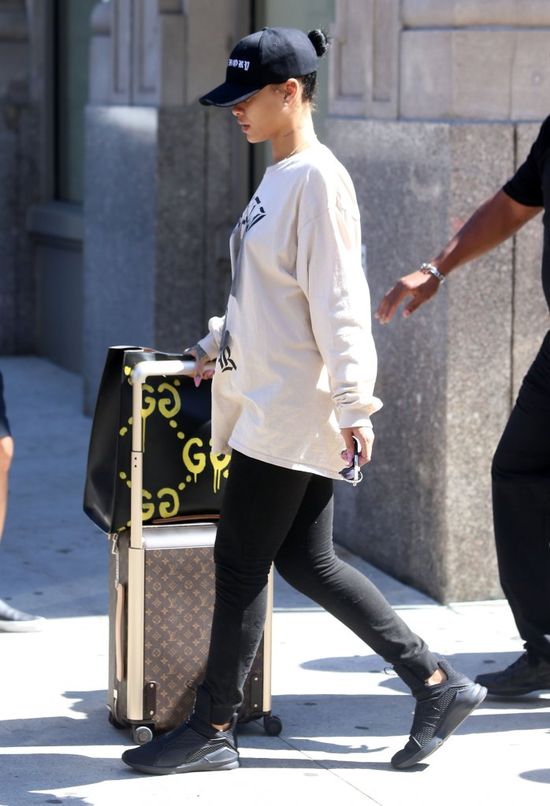 Jednym ruchem Drake stracił Rihannę i jej zaufanie Jednym ruchem Drake stracił Rihannę i jej zaufanie