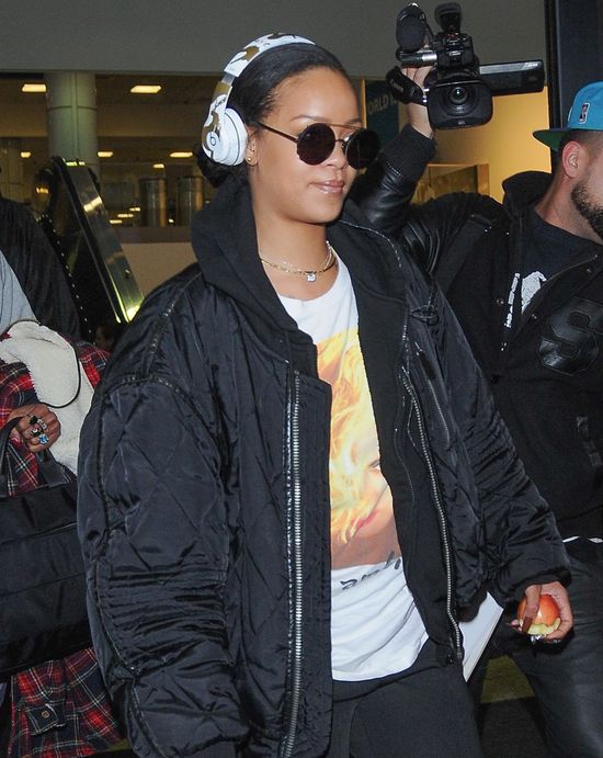 Nowa płyta Rihanny w sprzedaży już w tym tygodniu? Nowa płyta Rihanny w sprzedaży już w tym tygodniu?