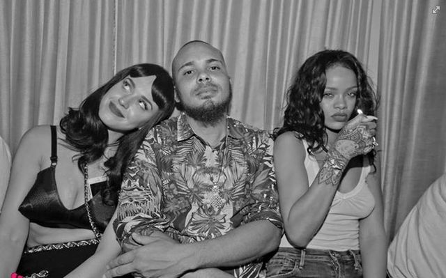 Fałdki Katy Perry i Rihanna bez stanika na ostrej popijawie