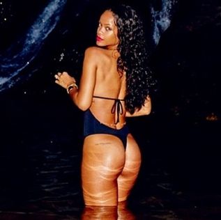 Rihanna kończy dzisiaj 26 lat (FOTO) Rihanna kończy dzisiaj 26 lat (FOTO)
