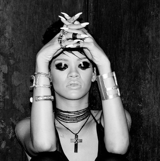 Rihanna i Drake zostawili w klubie go go 100 tysięcy $