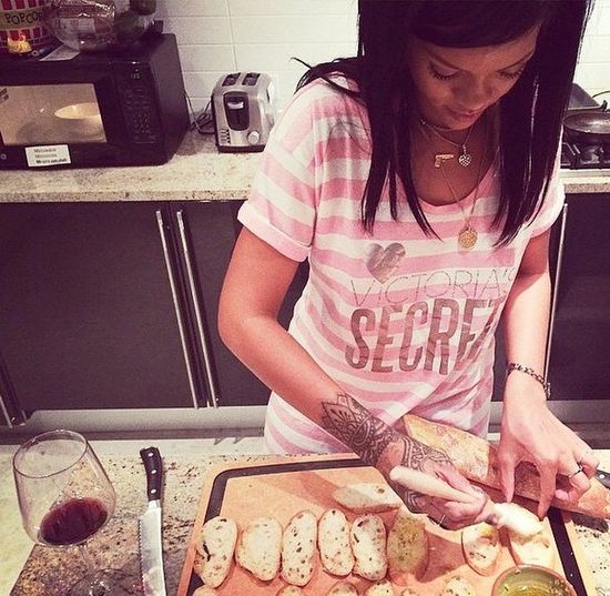 Jak wyglądają potrawy przygotowane przez Rihannę? (FOTO)