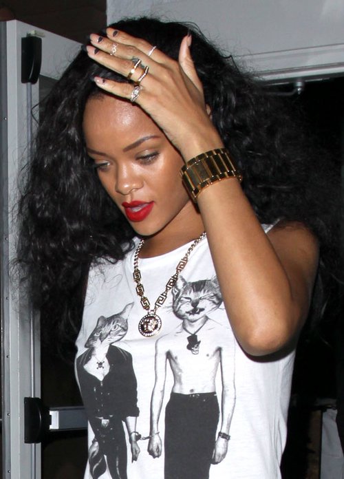 Chcesz mieć bluzkę jak Rihanna? (FOTO) Chcesz mieć bluzkę jak Rihanna? (FOTO)