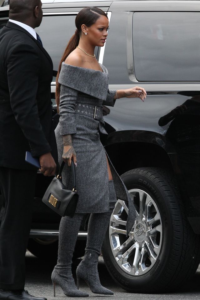 Strój, dzięki któremu Rihanna wróciła jako najlepiej ubrana gwiazda Strój, dzięki któremu Rihanna wróciła jako najlepiej ubrana gwiazda