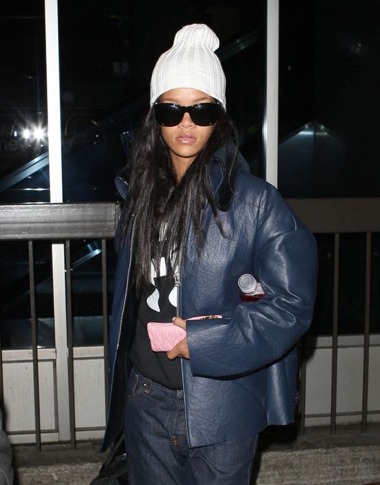 Rihanna zapłaciła za pogrzeb swojego 14-letniego fana Rihanna zapłaciła za pogrzeb swojego 14-letniego fana