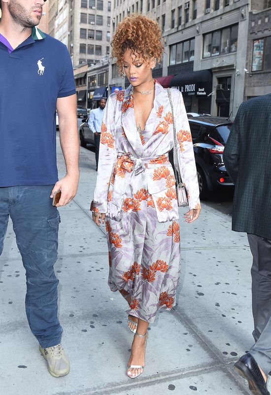 Rihanna wpisuje w Google naprawdę DZIWNE rzeczy