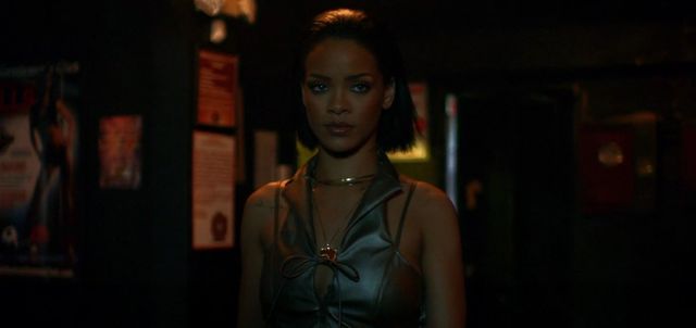 Rihanna przesadziła? Jej nowy klip obejrzą tylko DOROŚLI? 