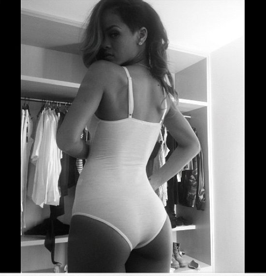 Rihanna najgorętszą kobietą świata (FOTO)