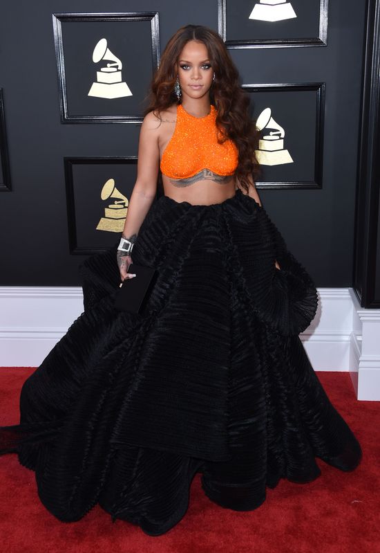 Kreacje gwiazd i lista zwycięzców Grammy 2017 (FOTO) Kreacje gwiazd i lista zwycięzców Grammy 2017 (FOTO)