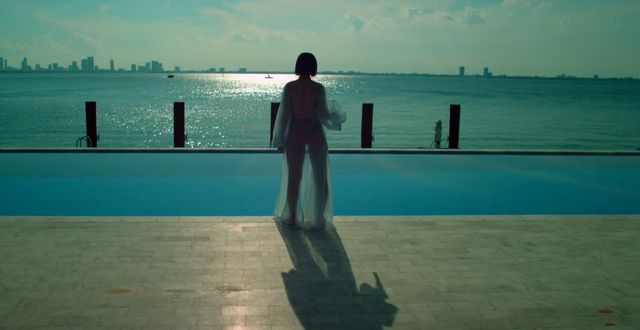 Rihanna przesadziła? Jej nowy klip obejrzą tylko DOROŚLI? 