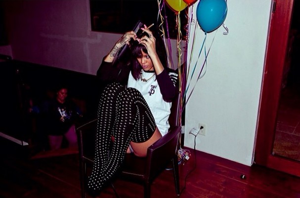 Rihanna pozdrawia z Aspen (FOTO)