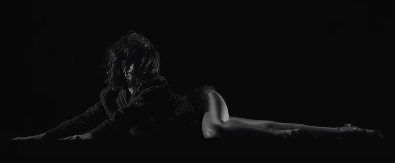 Teledysk do Kiss It Better Rihanny najseksowniejszym w jej karierze?