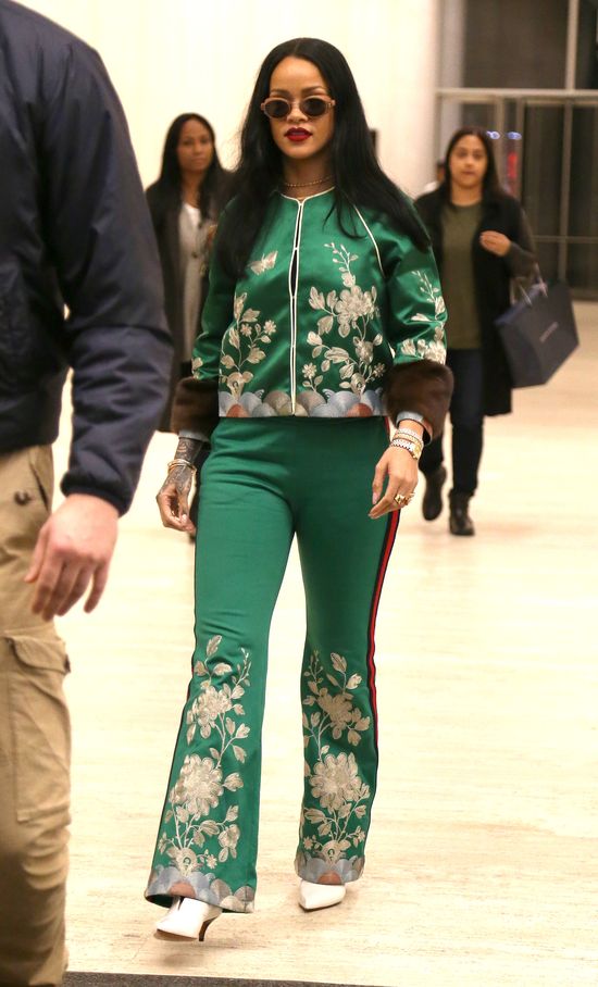 Rihanna odwołuje trasę, bo jest w CIĄŻY?