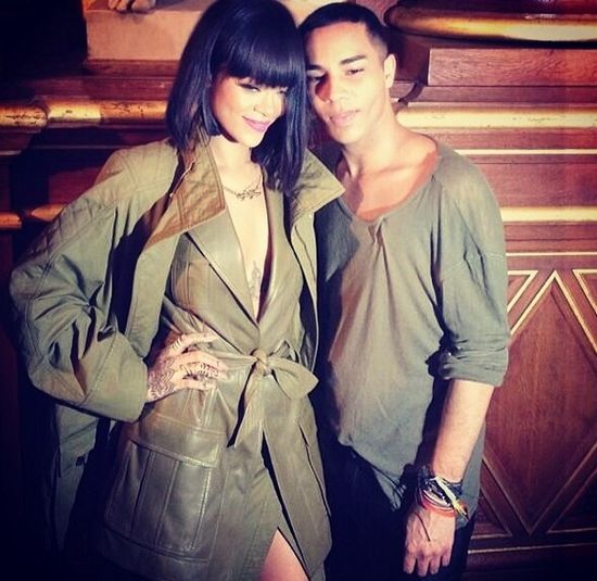 Rihanna - seks bomba w kolorze khaki (FOTO) Rihanna - seks bomba w kolorze khaki (FOTO)