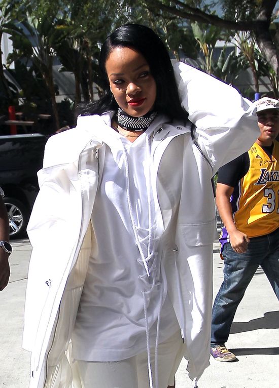 Rihanna wróciła do formy? (FOTO)