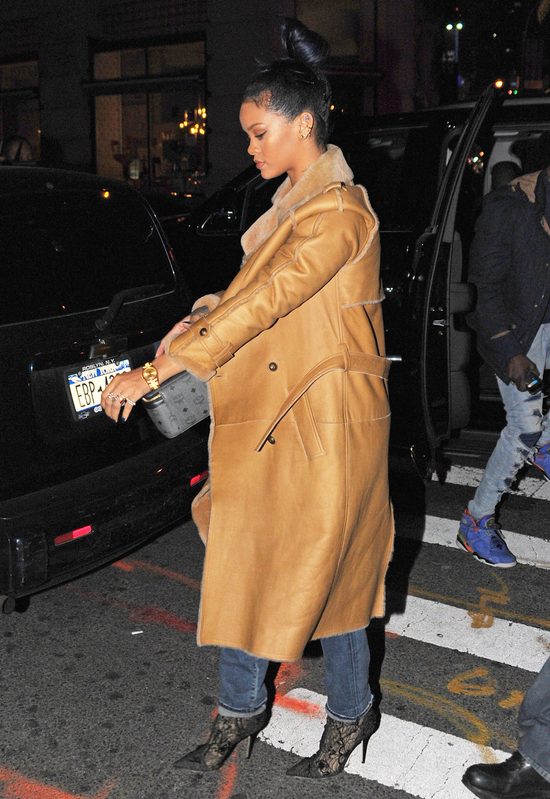 Rihanna z nowym chłopakiem wybrali się na galę boksu (FOTO)