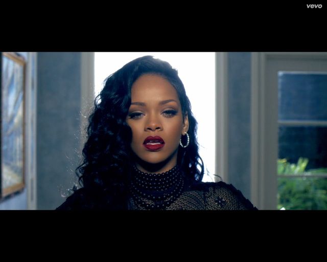 Rihanna była zazdrosna o seksapil Shakiry na planie klipu?