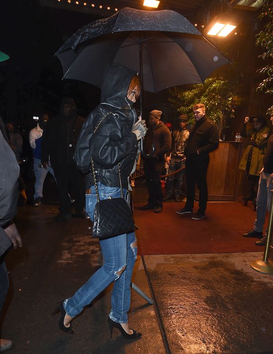 Rihanna ma poważne problemy? (FOTO)