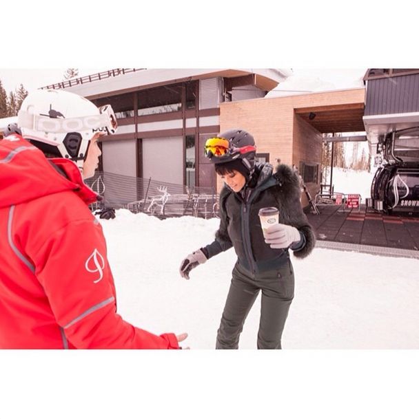 Rihanna szaleje na nartach (FOTO) Rihanna szaleje na nartach (FOTO)