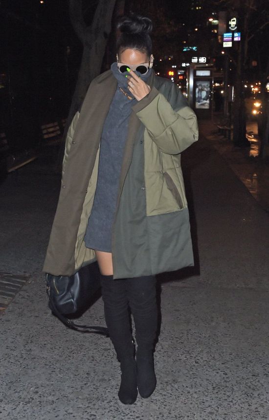 Te zdjęcia Rihanny wywołały falę komentarzy (FOTO)