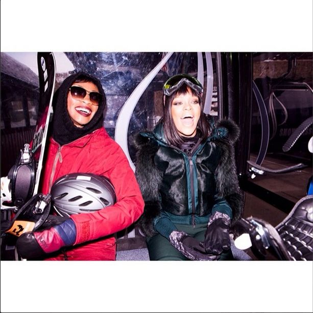 Rihanna szaleje na nartach (FOTO) Rihanna szaleje na nartach (FOTO)