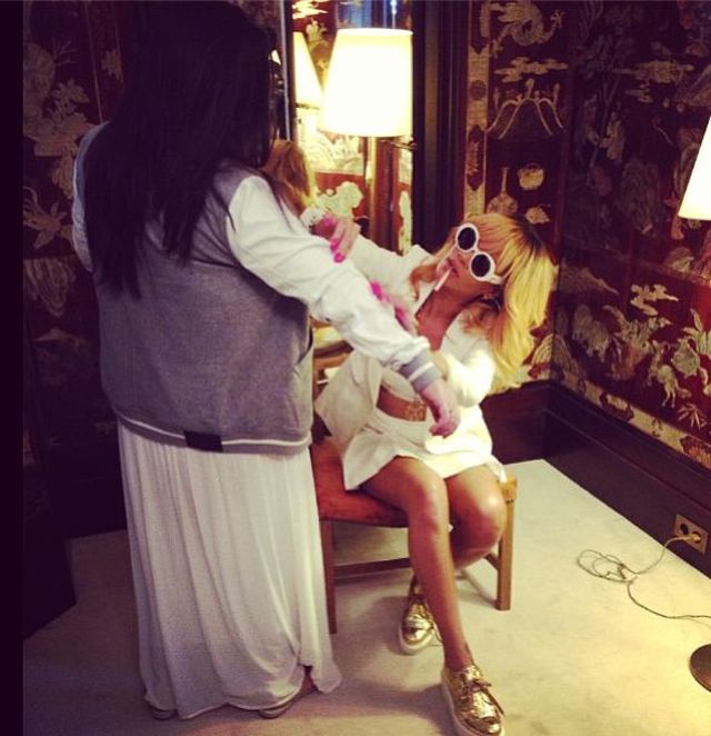 Rihanna u Coco Chanel (FOTO) (WIDEO) Rihanna u Coco Chanel (FOTO) (WIDEO)