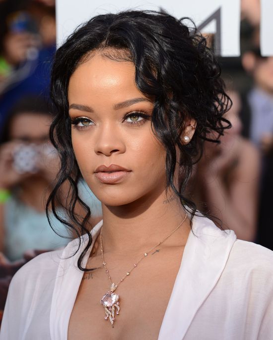 MediaTakeOut: Rihanna jest w ciąży! MediaTakeOut: Rihanna jest w ciąży!