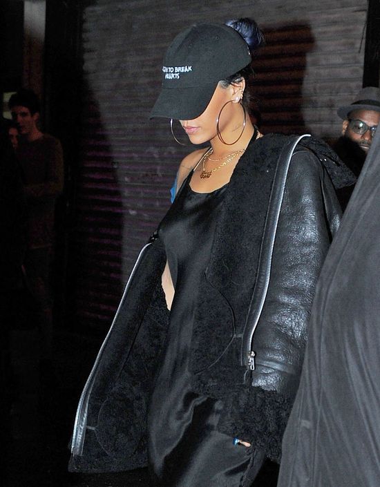 Rihanna przyłapana na randce (FOTO) Rihanna przyłapana na randce (FOTO)