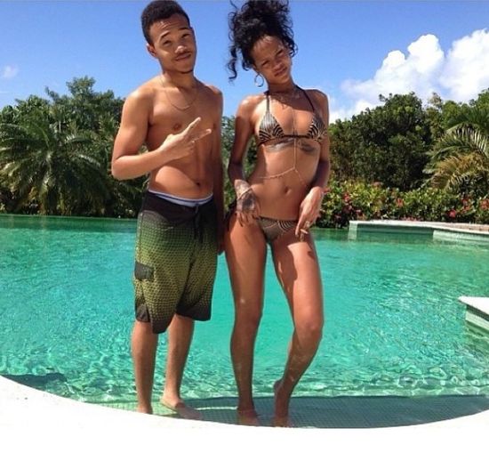 Rihanna w bikini za 990 dolarów (FOTO)