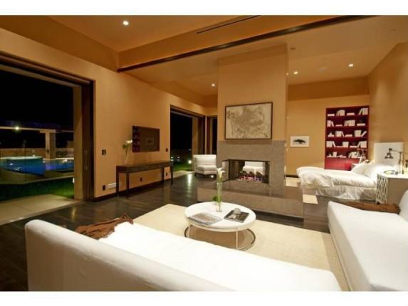 Rihanna wynajmuje swoją wille w LA (FOTO)