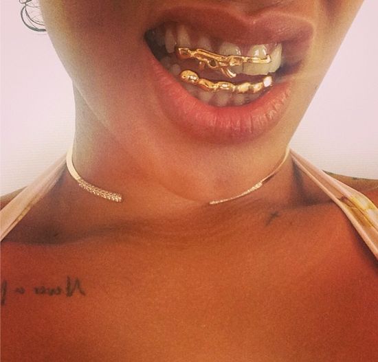 Czyje to zęby? (FOTO)