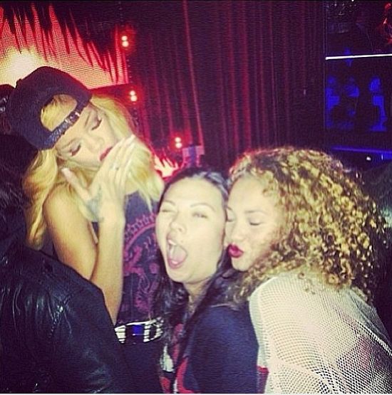 Jak Rihanna bawiła się w Paryżu? (FOTO) Jak Rihanna bawiła się w Paryżu? (FOTO)