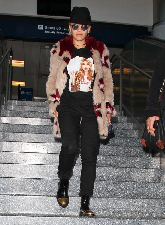 Kto wyraźnie kocha Kate Moss (FOTO)