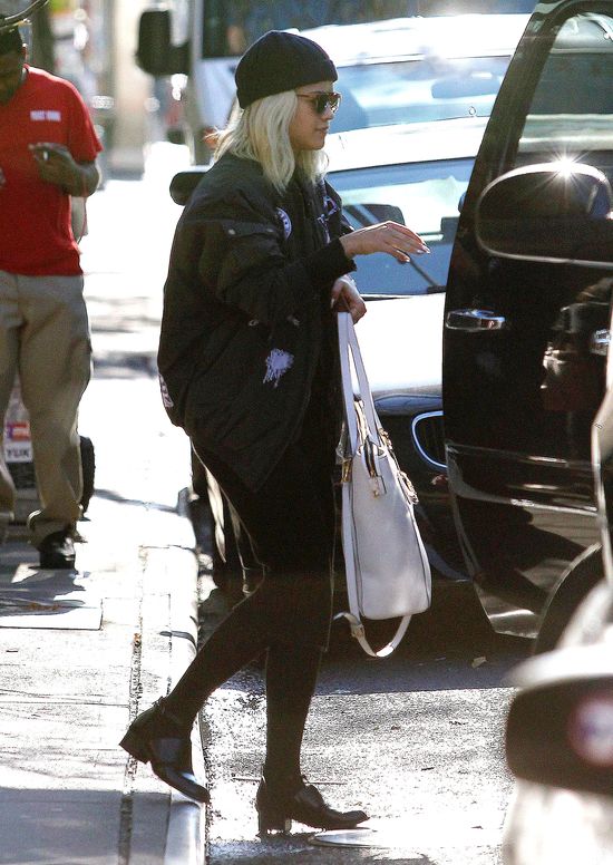 Rita Ora wpadła w złe towarzystwo? (FOTO)