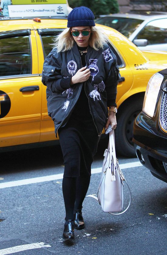 Rita Ora wpadła w złe towarzystwo? (FOTO)