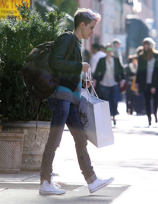 Rita Ora wpadła w złe towarzystwo? (FOTO)