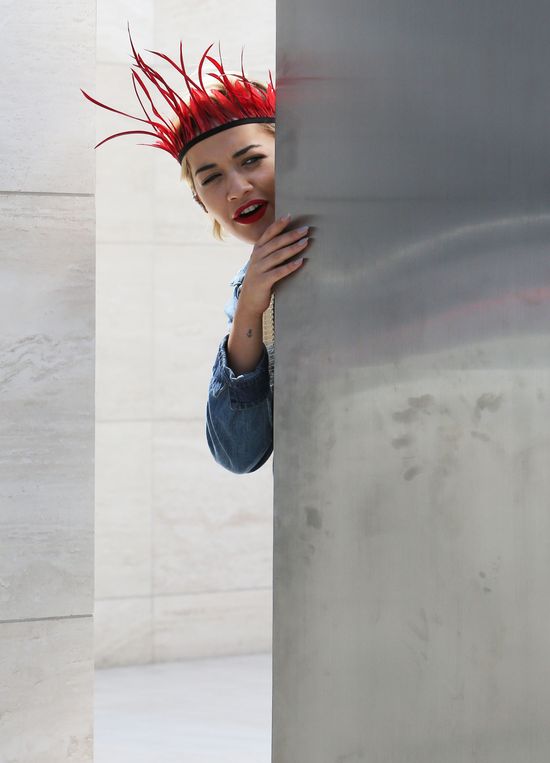 Przed kim ukrywa się Rita Ora? (FOTO)