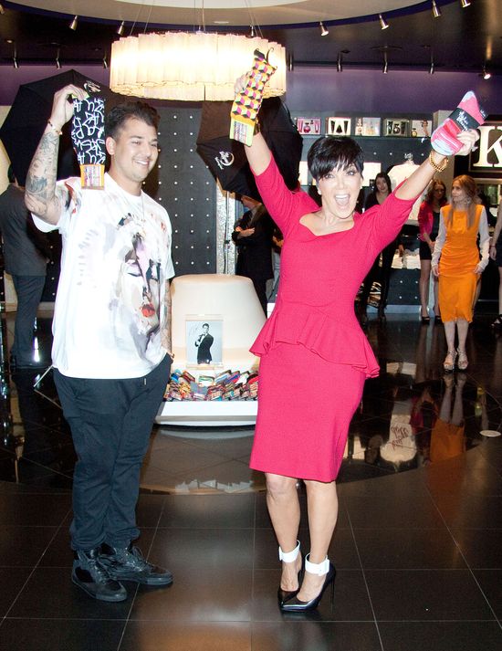 Rob Kardashian reklamuje... skarpety na urodzinowym party Rob Kardashian reklamuje... skarpety na urodzinowym party