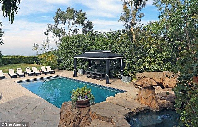 Robbie Williams od 6 lat nie może sprzedac tej pięknnej willi