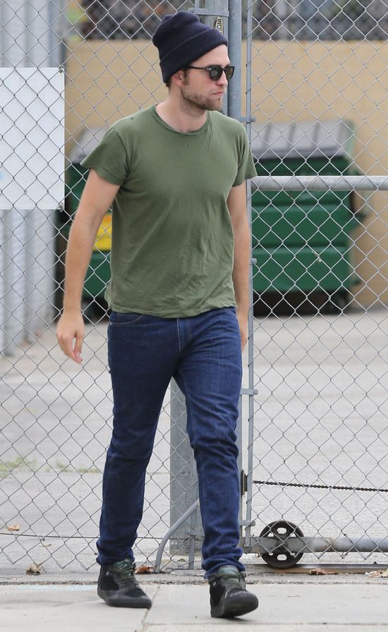 Robert Pattinson, jedyny aktor bez sześciopaku na brzuchu Robert Pattinson, jedyny aktor bez sześciopaku na brzuchu