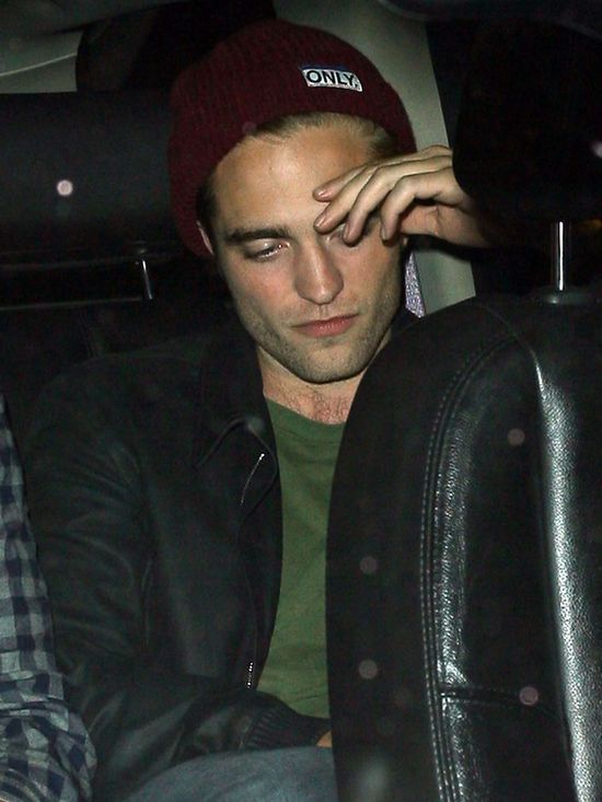 Paparazzi wyprowadzili z równowagi Roberta Pattinsona  