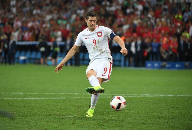 Cristiano Ronaldo i Robert Lewandowski spotkali się po meczu... Cristiano Ronaldo i Robert Lewandowski spotkali się po meczu...