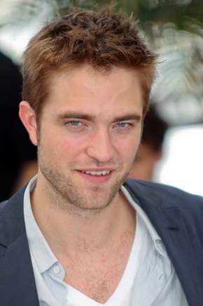 Pitt czy Pattinson - który Was bardziej kręci? (FOTO)