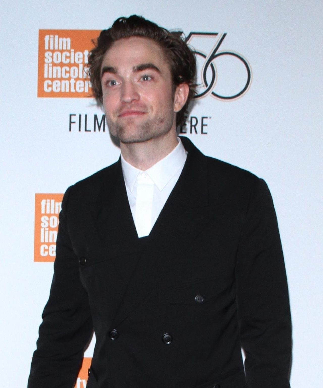 Dziś wszyscy mówią o dziwnej stylówce Roberta Pattinsona (ZDJĘCIA)