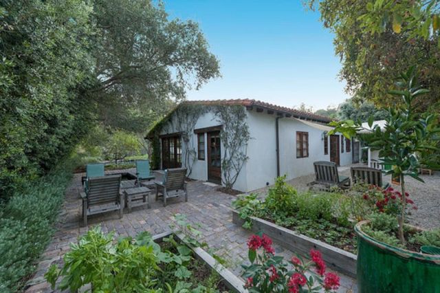 Ile łazienek w swoim domu ma Robert Pattinson? (FOTO) Ile łazienek w swoim domu ma Robert Pattinson? (FOTO)