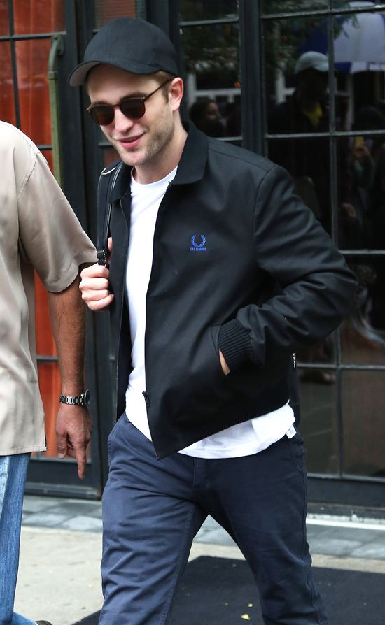 Robert Pattinson ma nową dziewczynę - To coś poważnego