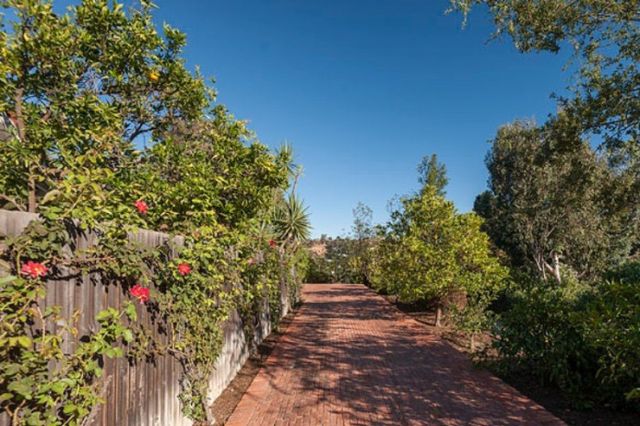  Ile łazienek w swoim domu ma Robert Pattinson? (FOTO)